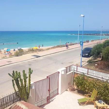 House Mizzica Che Mare! Holiday home